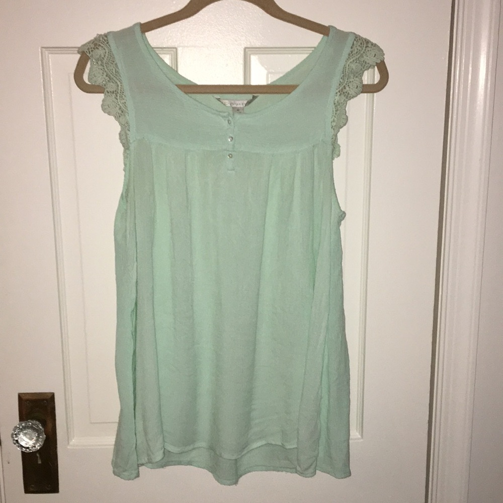 LC mint green flowy top